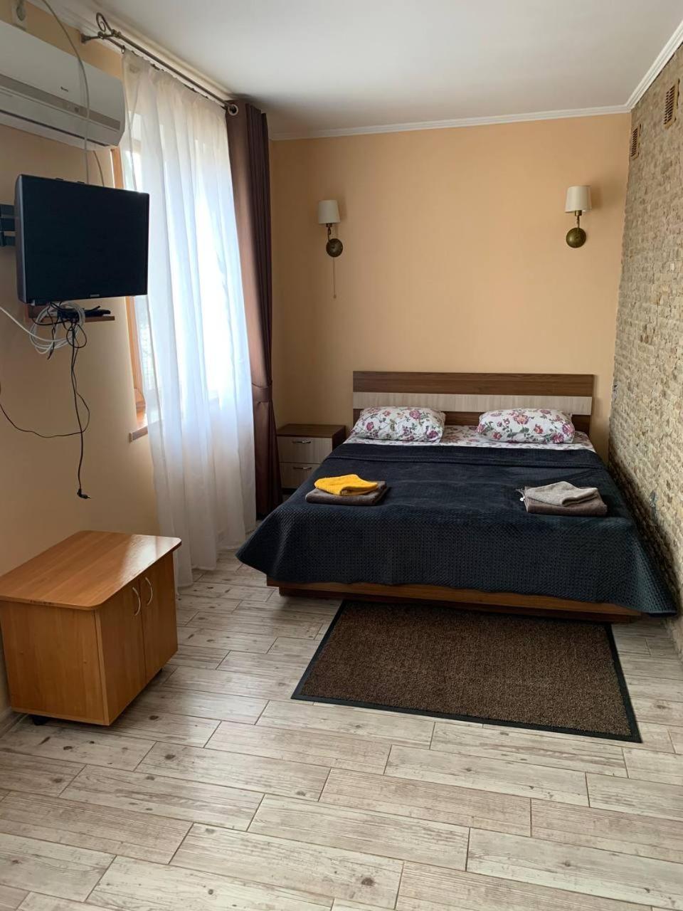 База Відпочинку «Павлоградець» Hotel *